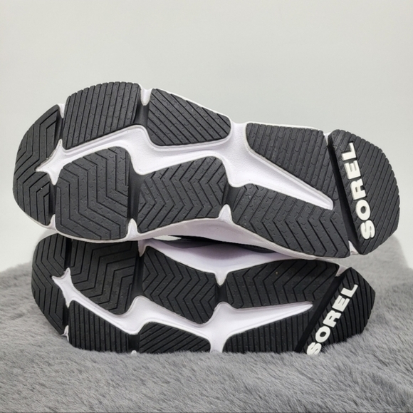 SOREL WOMEN'S KINETIC™ RNEGD LACE SNEAKER Size 7.5 - Picture 8 of 9